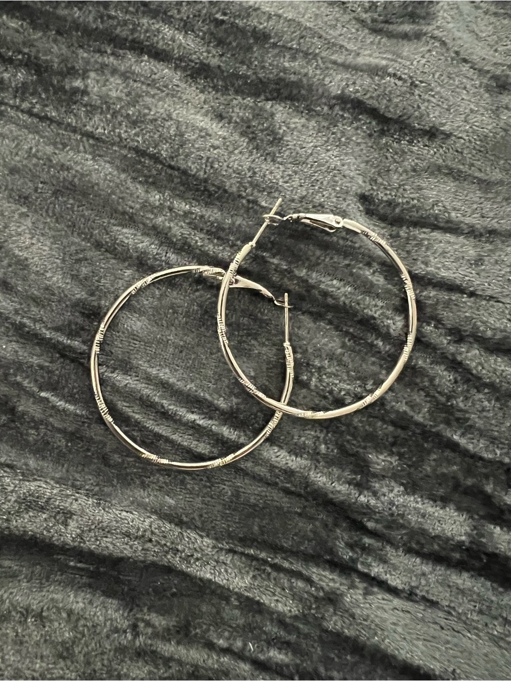 Silver-Tone Textured Hoop Earrings - Women Jewelry - Picture 1 of 1